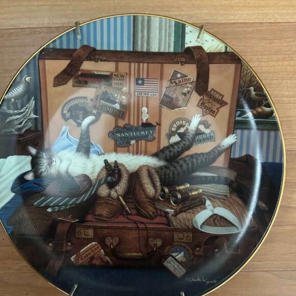 radford Exchange Purr-Fect Places Cat Plates /Hanger -  Mabel the Stowaway - Picture 2 of 5